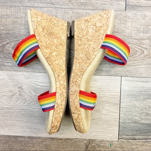 AEROSOLES Rainbow Stretchy Strap Cork Wedge Sandal - Picture 3 of 8